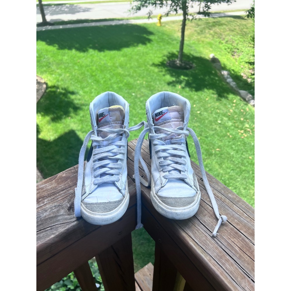 Nike Kids White and Gray Sneakers